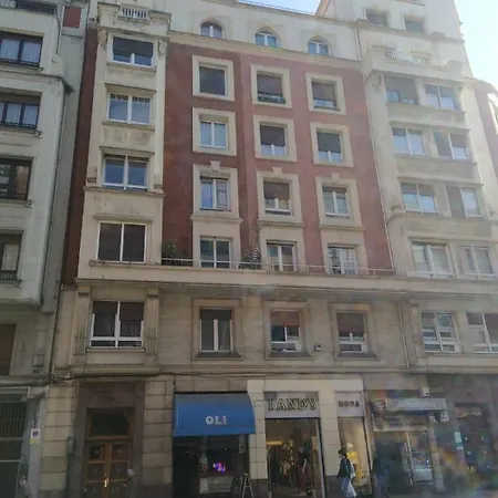 2000 Kwatera prywatna